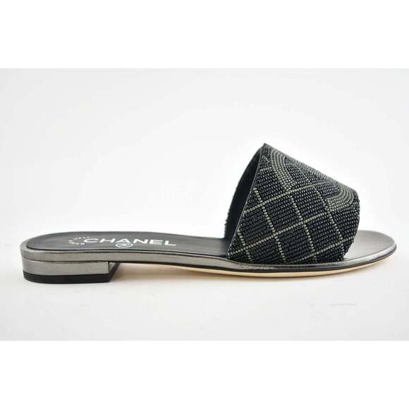 Chanel 20P Black Grey Pearl Embroidery Bead CC Logo Slide Sandal Mule Flat 42 - Picture 2 of 9